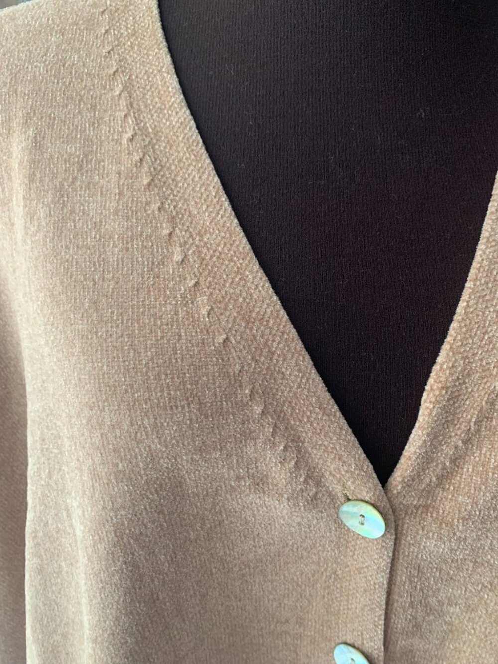 Barefoot Dreams CozyChic Lite Oversized Tan Button-Up Cardigan 1X EUC - Picture 6 of 12